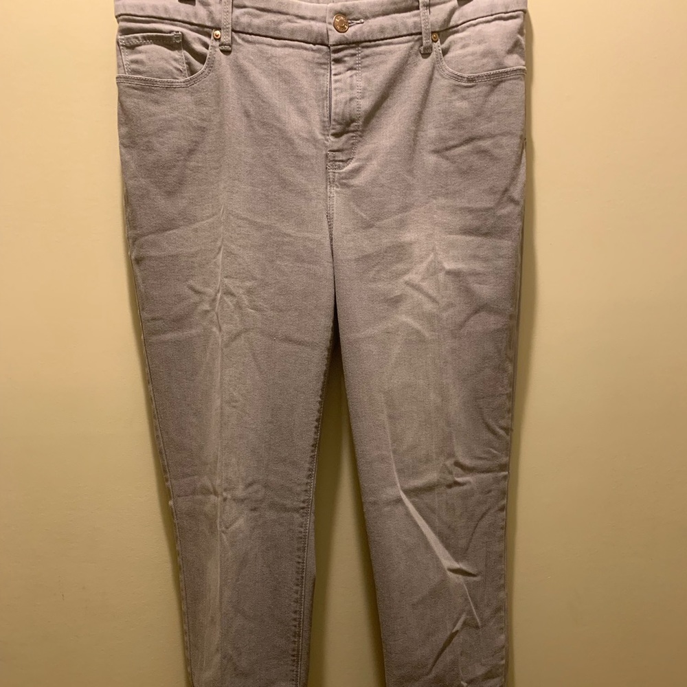 Woman’s Chico pants